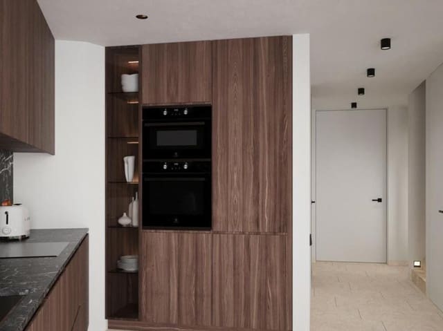 Apartamento de 3 habitaciones en Los Llanos, Estepona en venta con piscina garaje - 699.000 € (Ref: 8934772)