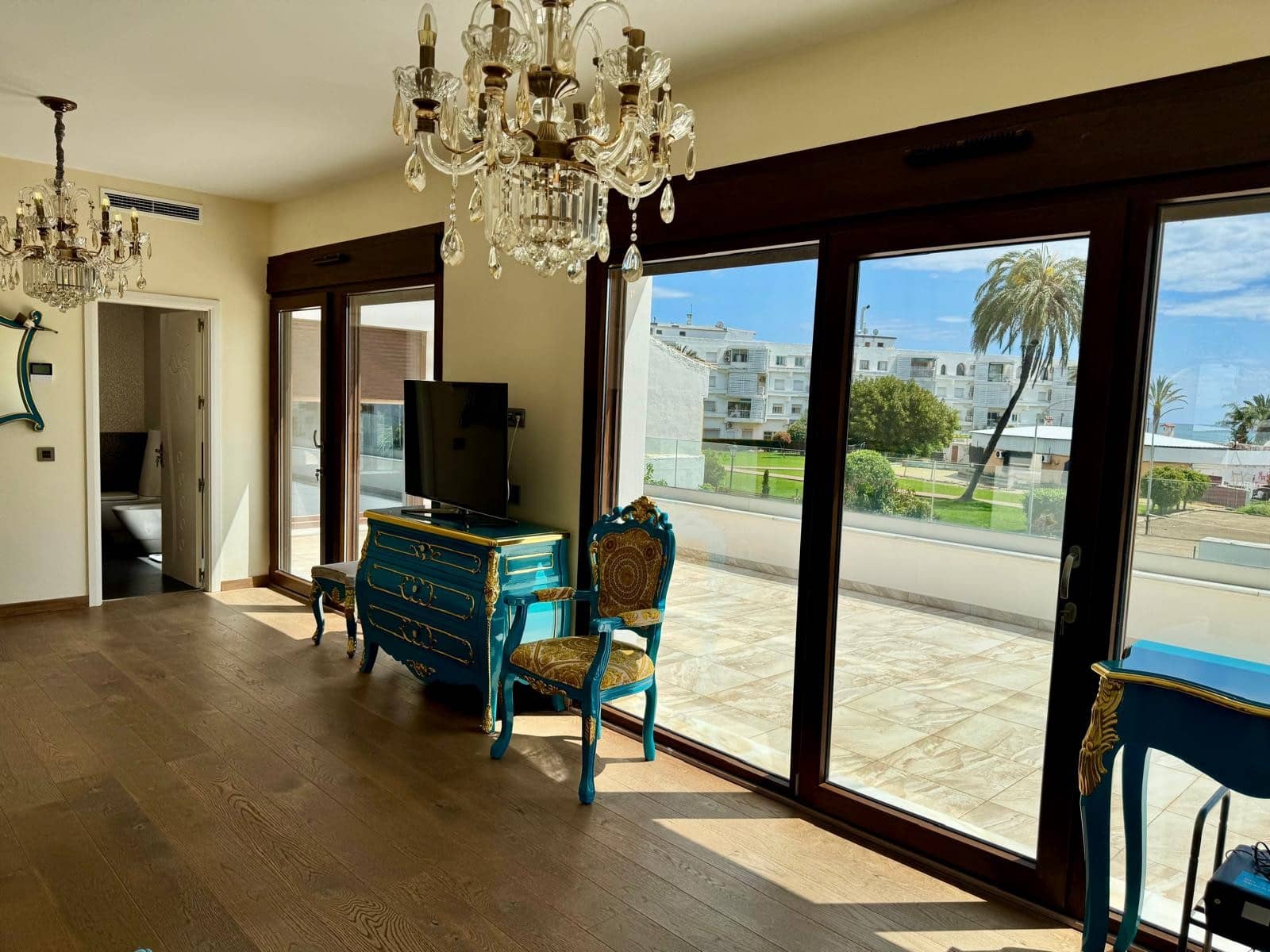 6 makuuhuone Huvila vuokrattavana paikassa San Pedro de Alcantara mukana uima-altaan 
autotalli - 20 000 € (Ref: 8934773)