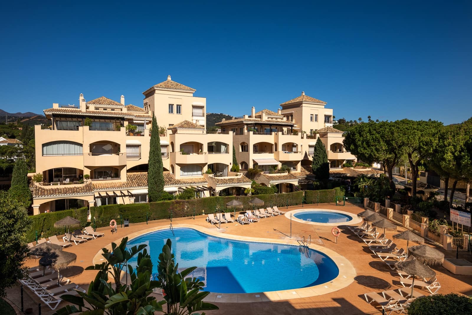 4 soveværelse Penthouse til salg i Marbella - € 1.450.000 (Ref: 8934774)