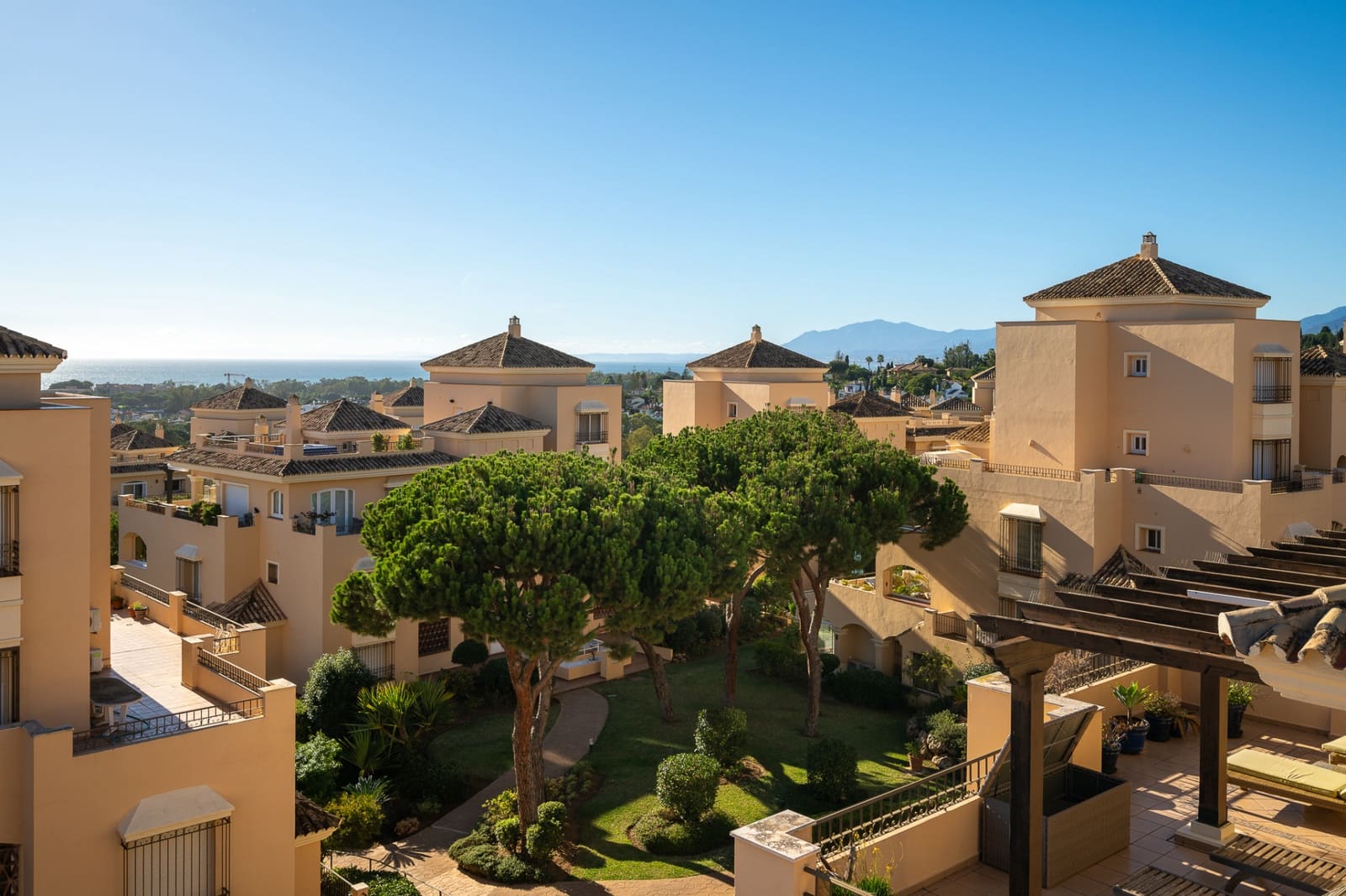 4 soveværelse Penthouse til salg i Marbella - € 1.450.000 (Ref: 8934774)