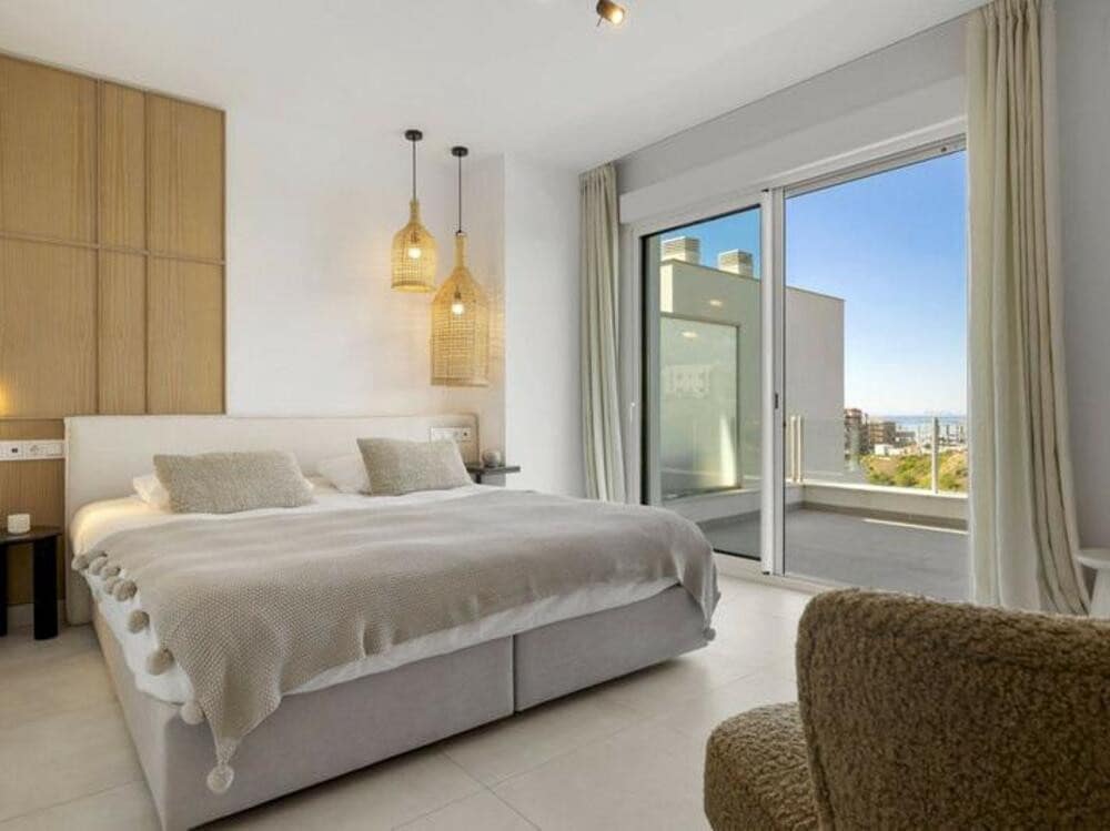 3 makuuhuone Huoneisto vuokrattavana paikassa Marbella mukana uima-altaan 
autotalli - 3 200 € (Ref: 8942562)