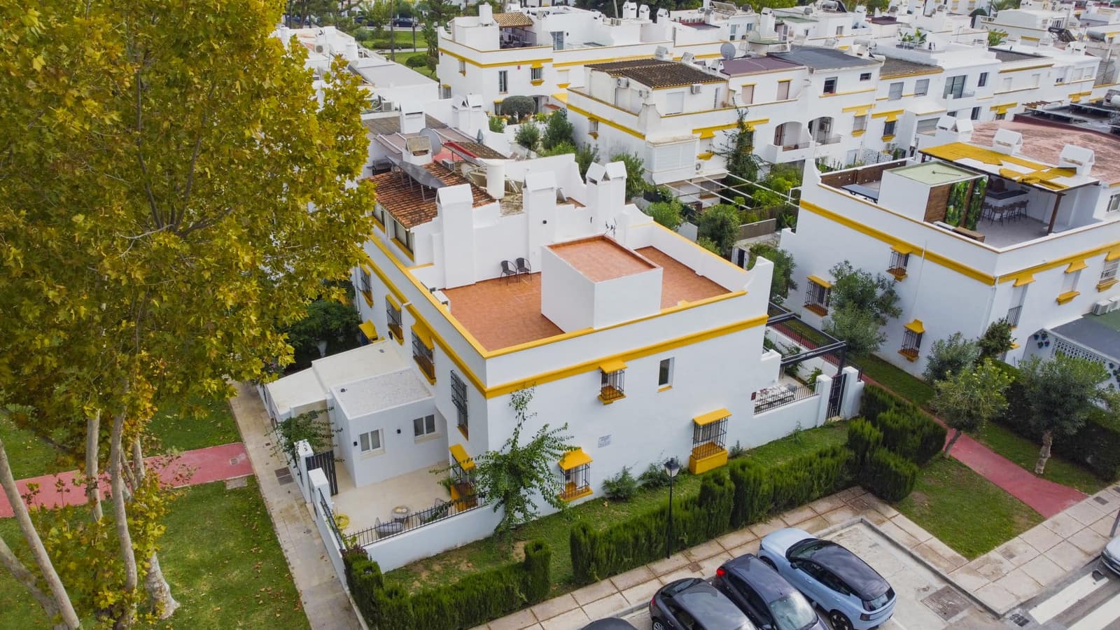 4 soverom Kjedet enebolig til salgs i Marbella med svømmebasseng garasje - € 2 600 000 (Ref: 8942563)