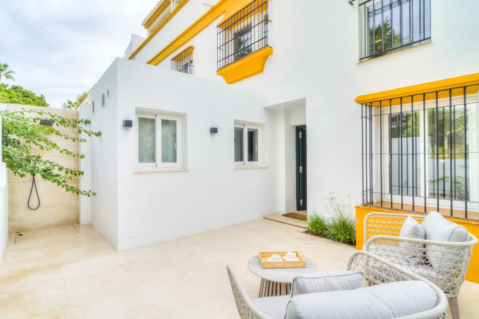 4 soverom Kjedet enebolig til salgs i Marbella med svømmebasseng garasje - € 2 600 000 (Ref: 8942563)