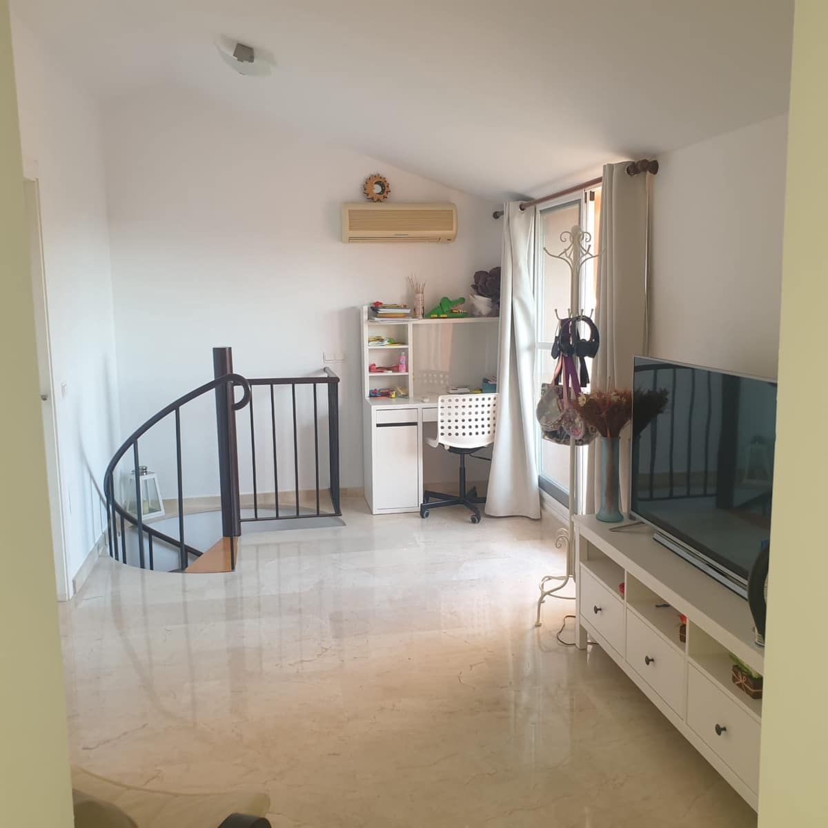 3 soveværelse Penthouse til salg i El Faro med swimmingpool garage - € 385.000 (Ref: 8945866)