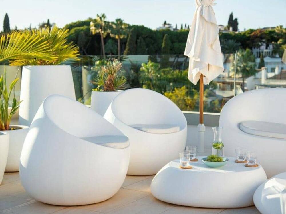 4 soveværelse Semi-Rækkehus til leje i Marbella med swimmingpool garage - € 6.000 (Ref: 8948450)