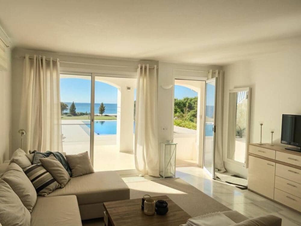 7 sypialnia Willa na sprzedaż w Estepona z basenem garażem - 1 575 000 € (Ref: 8948451)