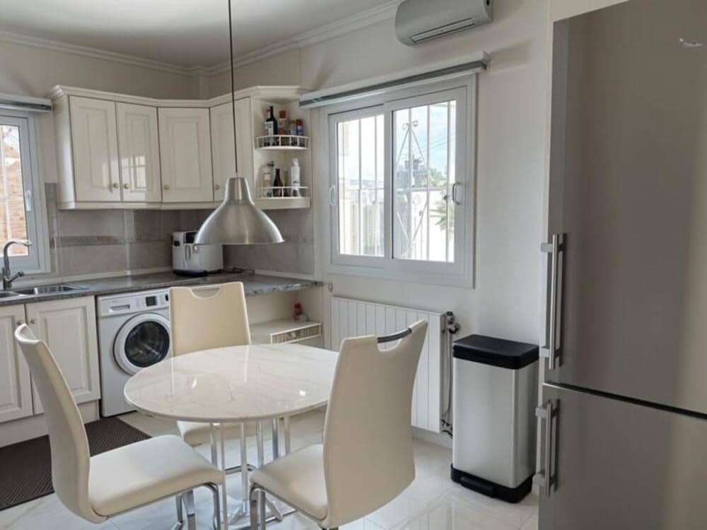 7 sypialnia Willa na sprzedaż w Estepona z basenem garażem - 1 575 000 € (Ref: 8948451)