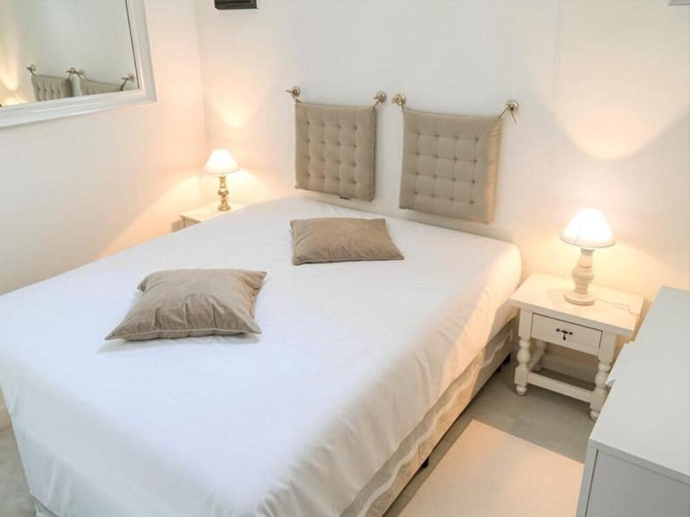 7 sypialnia Willa na sprzedaż w Estepona z basenem garażem - 1 575 000 € (Ref: 8948451)