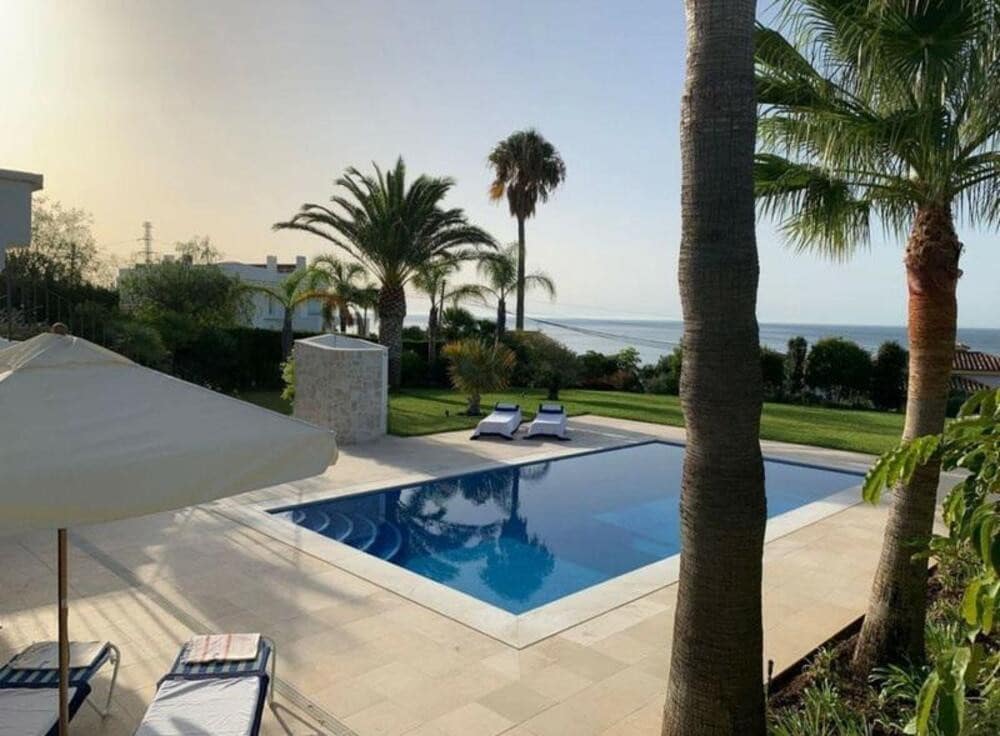 7 sypialnia Willa na sprzedaż w Estepona z basenem garażem - 1 575 000 € (Ref: 8948451)