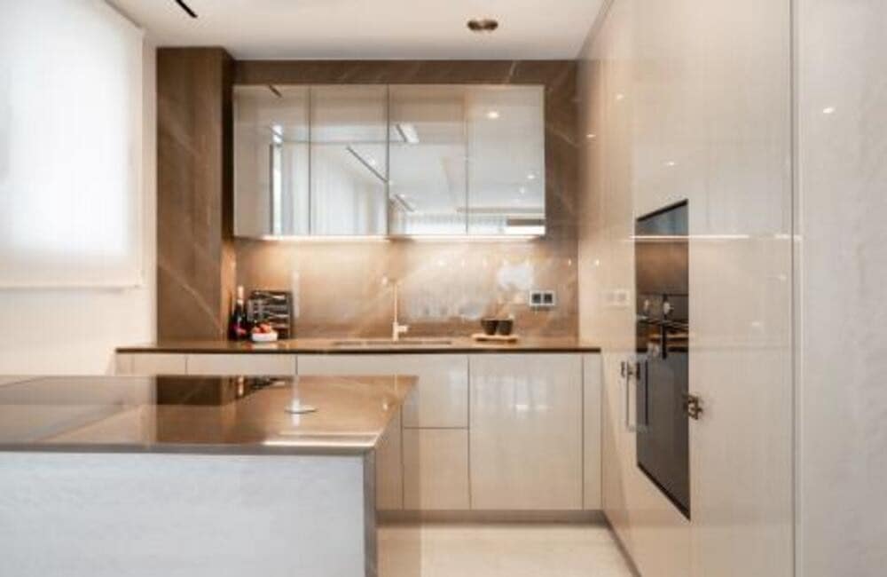 4 Zimmer Apartment zu verkaufen in Marbella mit Pool Garage - 4.300.000 € (Ref: 8948454)