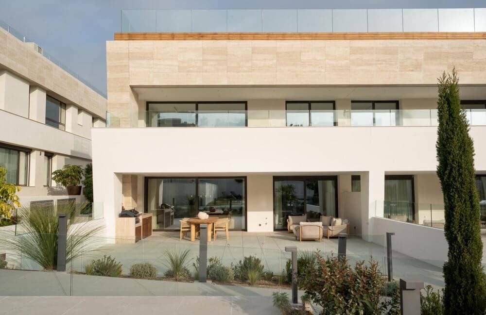 4 sovrum Lägenhet att hyra i Marbella med pool garage - 25 000 € (Ref: 8948455)