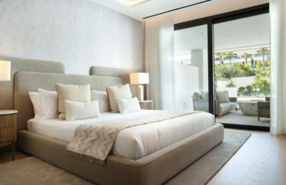 4 bedroom Apartment for rent in Marbella with pool garage - € 25,000 (Ref: 8948455)