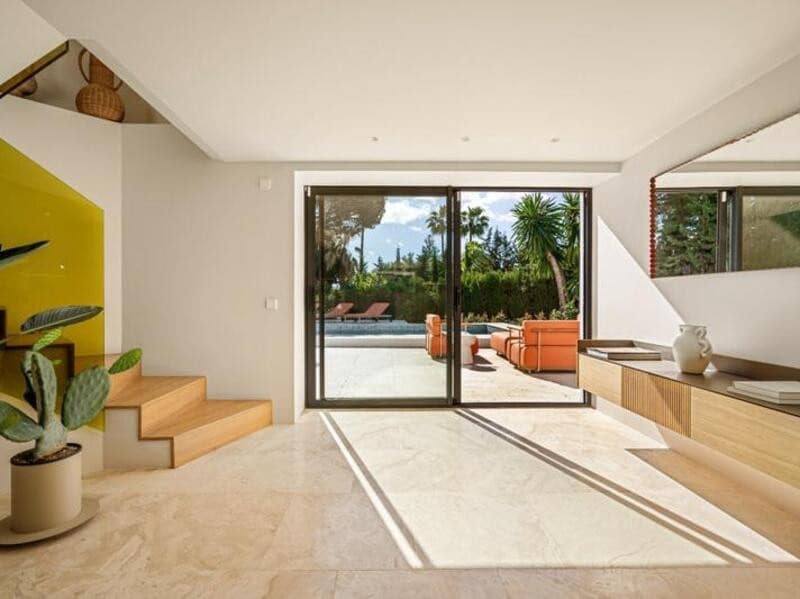 4 soveværelse Villa til salg i Nueva Andalucia med swimmingpool garage - € 3.100.000 (Ref: 8949999)