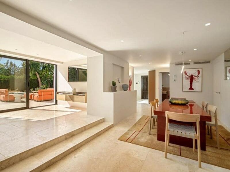 4 soveværelse Villa til salg i Nueva Andalucia med swimmingpool garage - € 3.100.000 (Ref: 8949999)