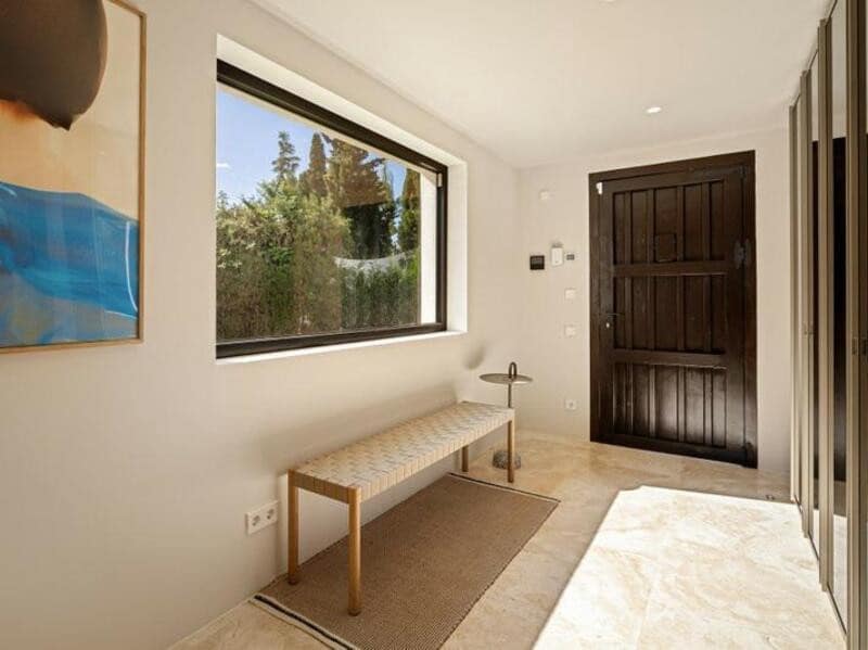 4 soveværelse Villa til salg i Nueva Andalucia med swimmingpool garage - € 3.100.000 (Ref: 8949999)