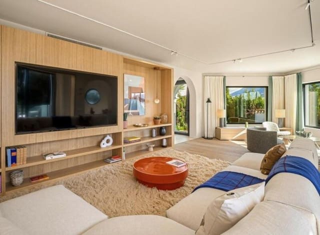 4 chambre Villa/Maison à vendre à Las Brisas, Marbella avec piscine garage - 2 900 000 € (Ref: 8949999)