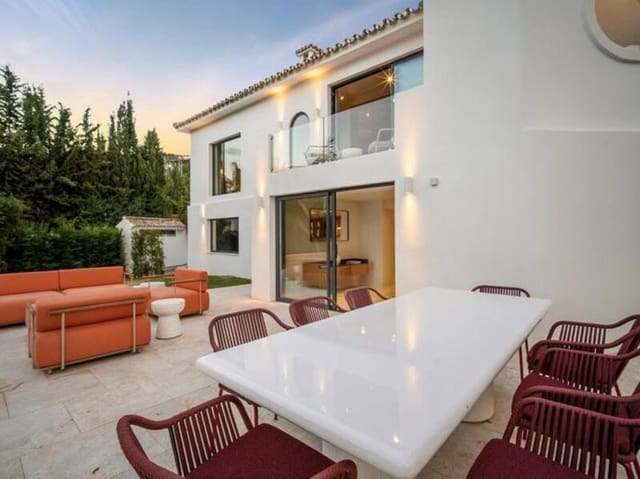 4 chambre Villa/Maison à vendre à Las Brisas, Marbella avec piscine garage - 2 900 000 € (Ref: 8949999)