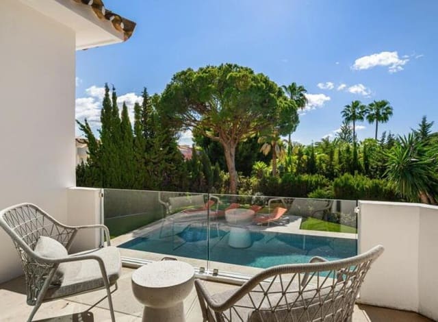 4 chambre Villa/Maison à vendre à Las Brisas, Marbella avec piscine garage - 2 900 000 € (Ref: 8949999)