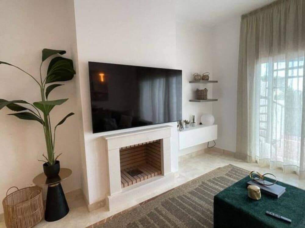 3 soveværelse Lejlighed til leje i Benahavis med swimmingpool garage - € 3.500 (Ref: 8950001)