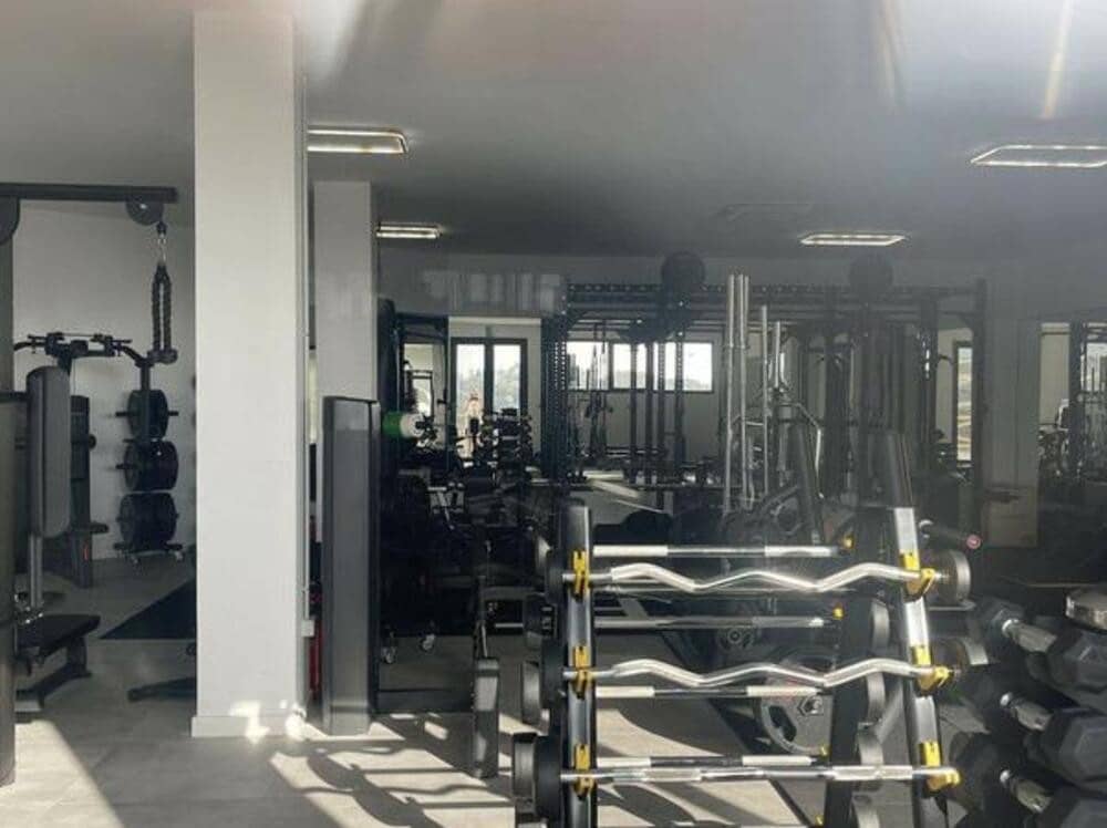 3 soveværelse Lejlighed til leje i Benahavis med swimmingpool garage - € 3.500 (Ref: 8950001)