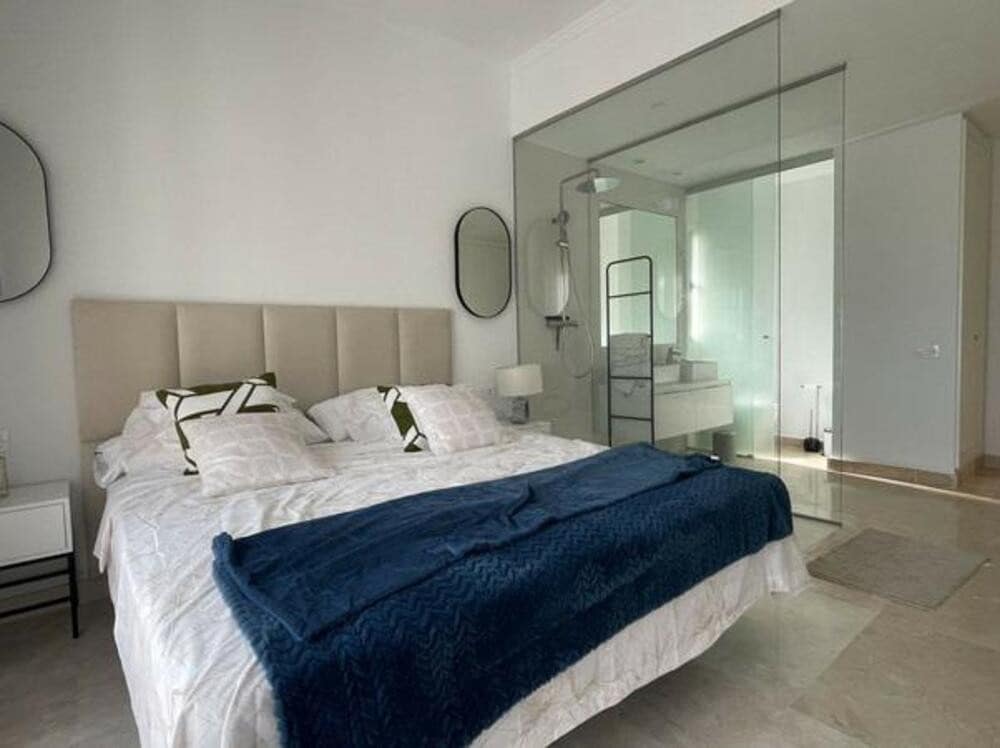 3 slaapkamer Appartement te huur in Benahavis met zwembad garage - € 3.500 (Ref: 8950001)