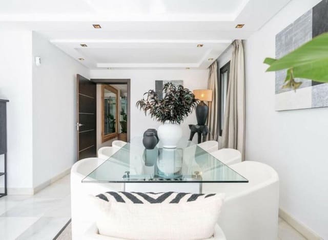 5 camera da letto Villa da affittare in Las Brisas, Marbella con piscina garage - 16.000 € (Rif: 8954008)