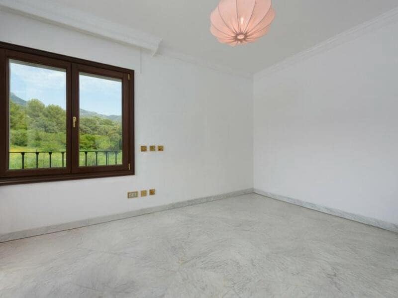 2 slaapkamer Appartement te huur in Golden Mile met zwembad garage - € 4.000 (Ref: 8954010)