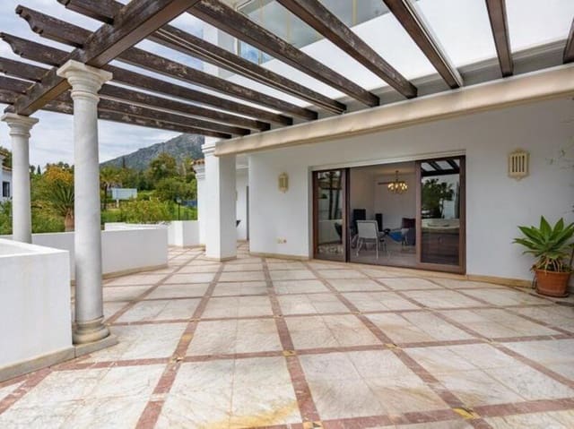 2 quarto Apartamento para arrendar em Sierra Blanca, Marbella com piscina garagem - 4 000 € (Ref: 8954010)