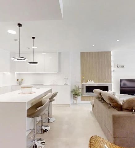 3 slaapkamer Halfvrijstaande villa te huur in El Chaparral, Mijas met zwembad garage - € 4.100 (Ref: 8956554)