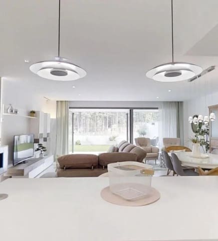 3 slaapkamer Halfvrijstaande villa te huur in El Chaparral, Mijas met zwembad garage - € 4.100 (Ref: 8956554)