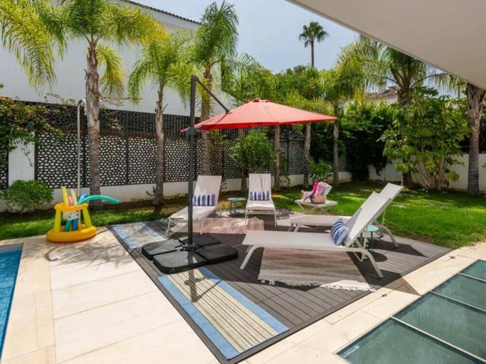 5 sypialnia Willa na sprzedaż w Nueva Andalucia z basenem garażem - 1 895 000 € (Ref: 8967927)