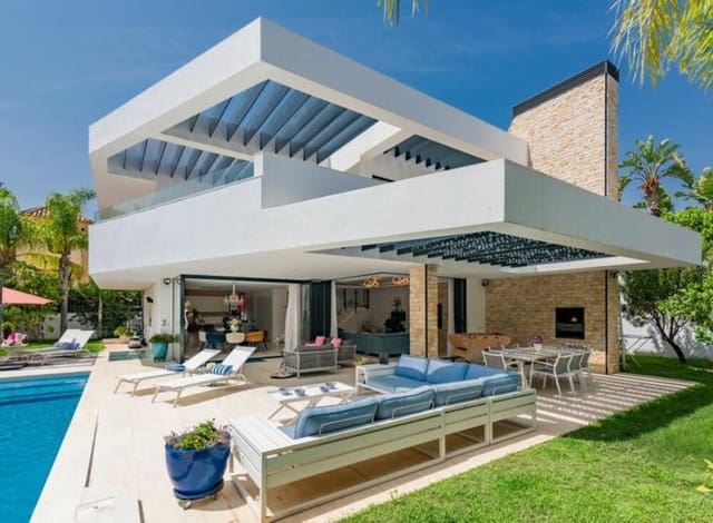 5 sovrum Villa till salu i Rodeo Alto - Guadaiza - La Campana, Marbella med pool garage - 1 895 000 € (Ref: 8967927)