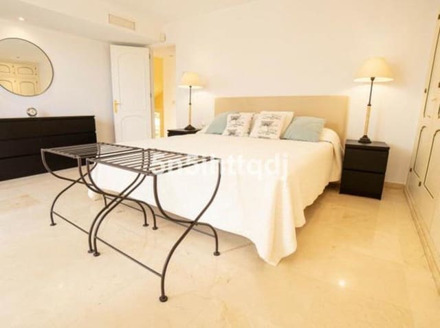 4 soverom Villa til leie i Sierra Blanca, Marbella med svømmebasseng garasje - € 9 000 (Ref: 8975634)