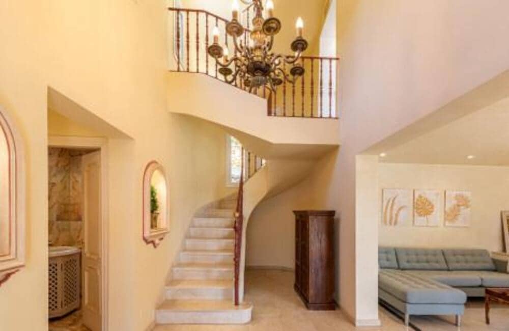 5 quarto Moradia para arrendar em Marbella com piscina garagem - 9 000 € (Ref: 8975634)