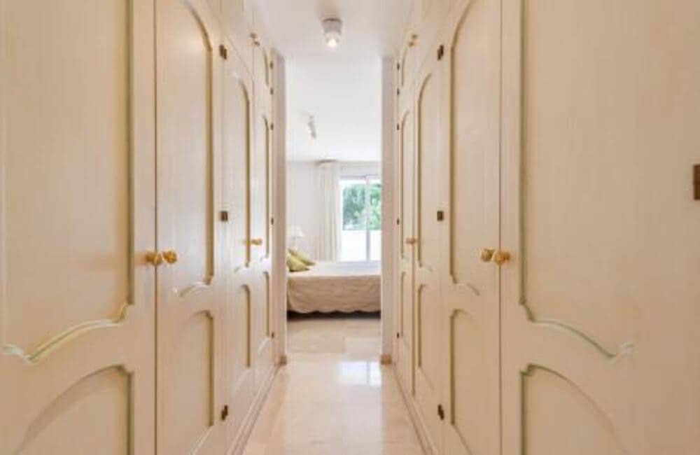 5 quarto Moradia para arrendar em Marbella com piscina garagem - 9 000 € (Ref: 8975634)