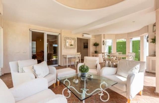 5 sypialnia Willa do wynajęcia w Sierra Blanca, Marbella z basenem garażem - 9 000 € (Ref: 8975634)