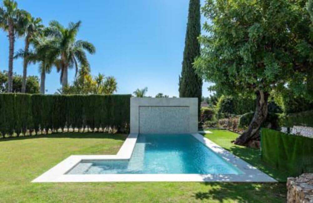5 makuuhuone Huvila vuokrattavana paikassa Marbella mukana uima-altaan 
autotalli - 9 000 € (Ref: 8975634)