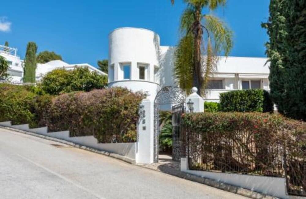 5 makuuhuone Huvila vuokrattavana paikassa Marbella mukana uima-altaan 
autotalli - 9 000 € (Ref: 8975634)