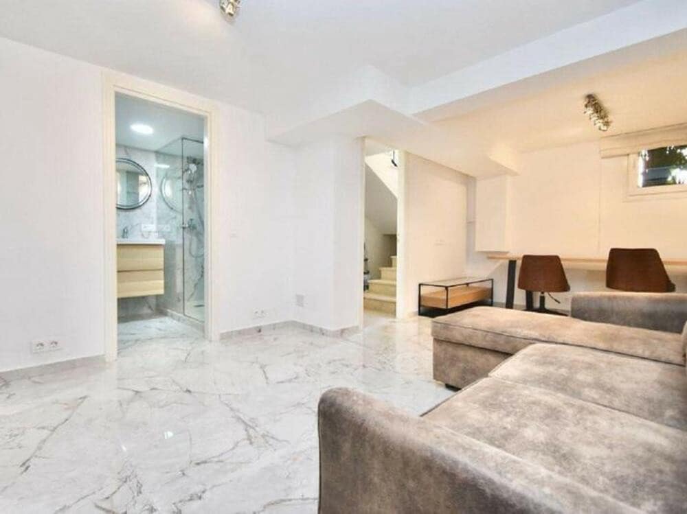 4 soveværelse Byhus til leje i Marbella med swimmingpool garage - € 3.800 (Ref: 8975635)