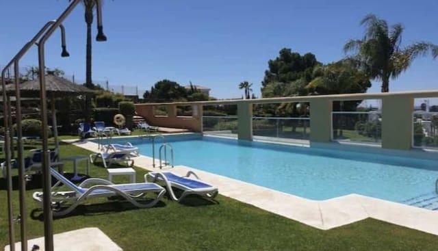 2 bedroom Apartment for rent in La Concha - Resina Golf, Estepona with pool garage - € 2,300 (Ref: 8978500)