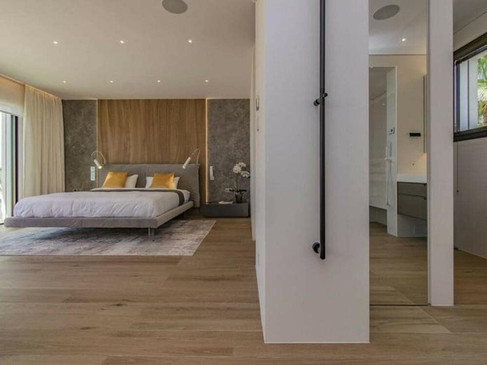 4 soveværelse Byhus til salg i Golden Mile med swimmingpool garage - € 5.460.000 (Ref: 8978501)