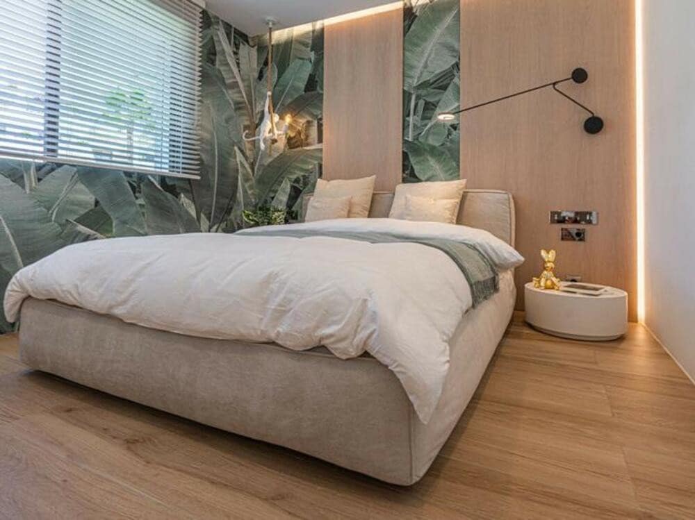 4 soveværelse Byhus til salg i Golden Mile med swimmingpool garage - € 5.460.000 (Ref: 8978501)