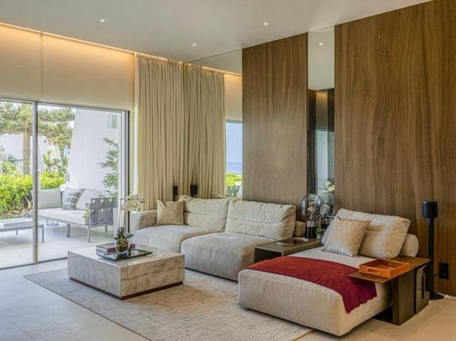 4 soveværelse Byhus til salg i Lomas De Marbella, Marbella med swimmingpool garage - € 5.460.000 (Ref: 8978501)
