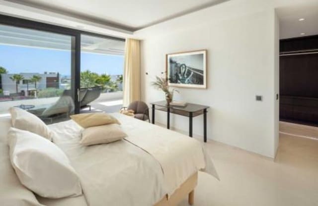 5 sypialnia Willa na sprzedaż w Los Naranjos, Marbella z basenem garażem - 3 550 000 € (Ref: 8978502)