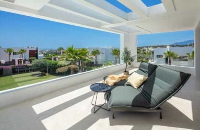 5 sypialnia Willa na sprzedaż w Los Naranjos, Marbella z basenem garażem - 3 550 000 € (Ref: 8978502)