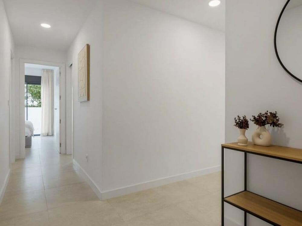 2 slaapkamer Appartement te huur in New Golden Mile met zwembad garage - € 2.700 (Ref: 8978504)