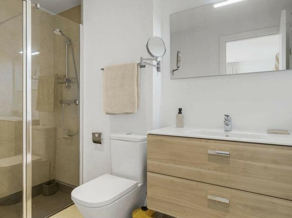 2 slaapkamer Appartement te huur in New Golden Mile met zwembad garage - € 2.700 (Ref: 8978504)