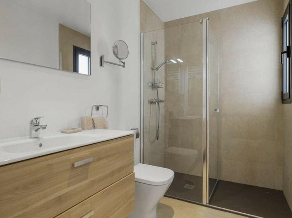 2 slaapkamer Appartement te huur in New Golden Mile met zwembad garage - € 2.700 (Ref: 8978504)