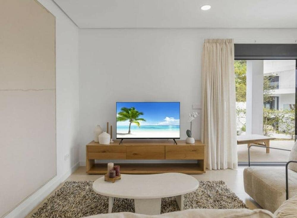 2 slaapkamer Appartement te huur in New Golden Mile met zwembad garage - € 2.700 (Ref: 8978504)