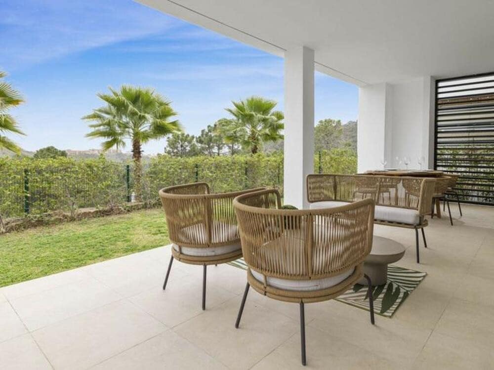 2 slaapkamer Appartement te huur in New Golden Mile met zwembad garage - € 2.700 (Ref: 8978504)